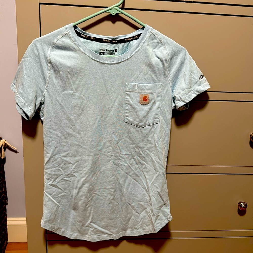 LIKE NEW Women’s Carhartt Force Tee
